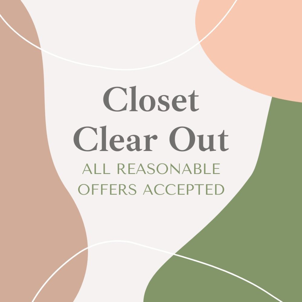 C L O S E T   C L E A R   O U T​